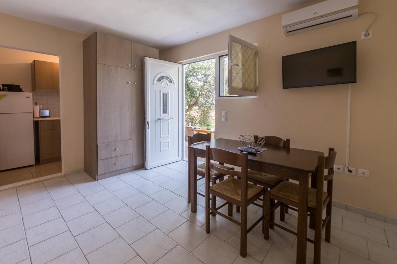 Eleni Studios Tsilivi  Buitenkant foto